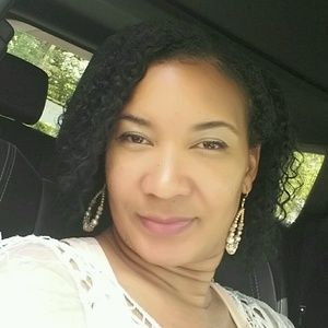 Meet your Posher, Michele